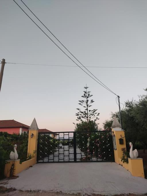 Villa Casa Dei Fiori Sarakinádhon Exterior foto