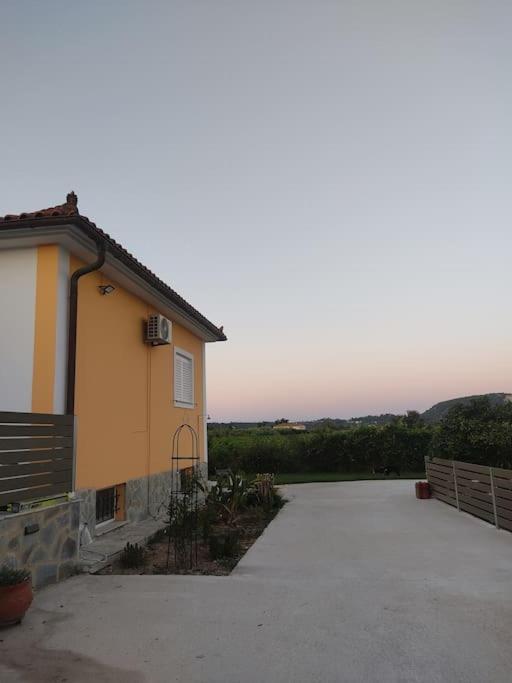 Villa Casa Dei Fiori Sarakinádhon Exterior foto